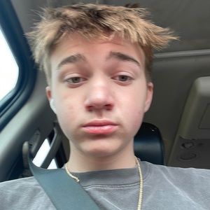 Meet your Posher, Cash